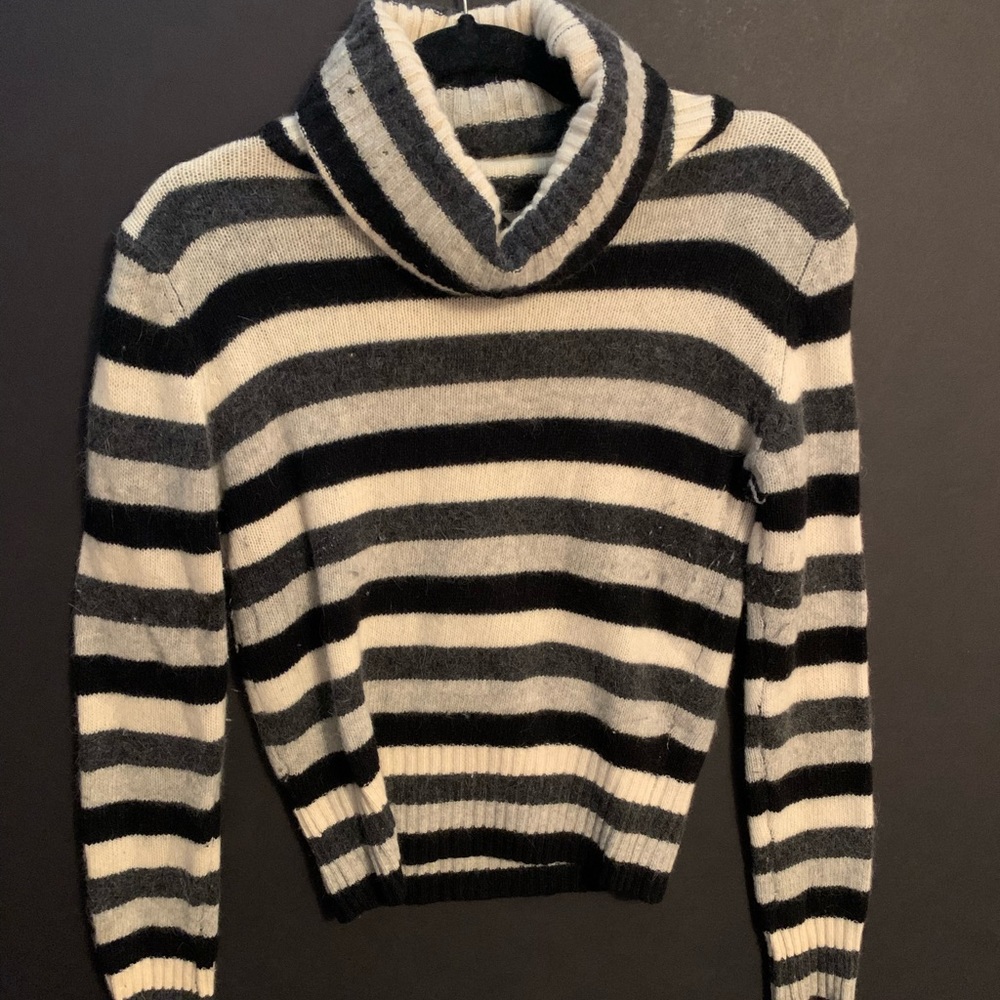 Jonathan Miller at kittyhawk lambs wool striped sweater